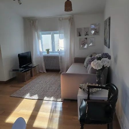 Almirante Centro Tranquila Y Con Encanto En Casa * Burgo
