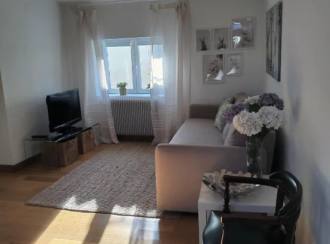 Almirante Centro Tranquila Y Con Encanto En Casa * Burgo